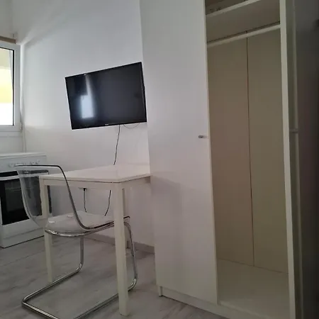 Comfortable Ground Floor In Pensjonat